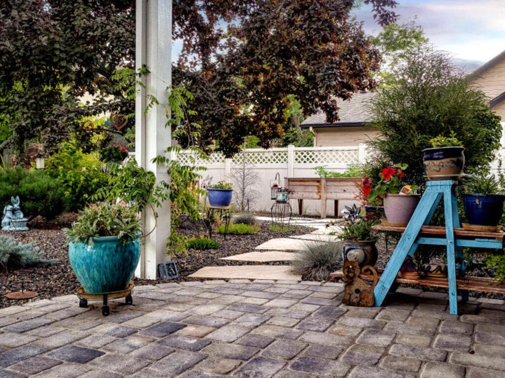 Evening hardscape view